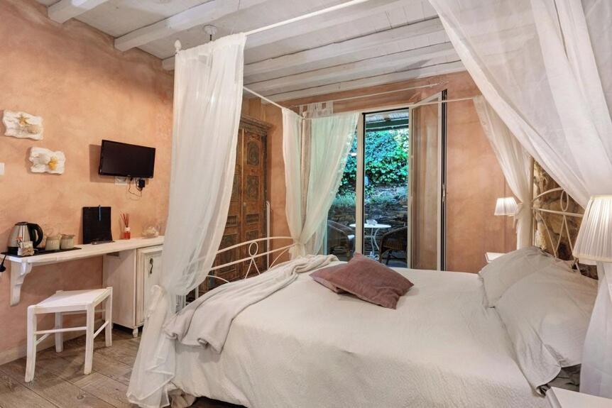 La Rocca Maison De Charme Монеглия Стая снимка