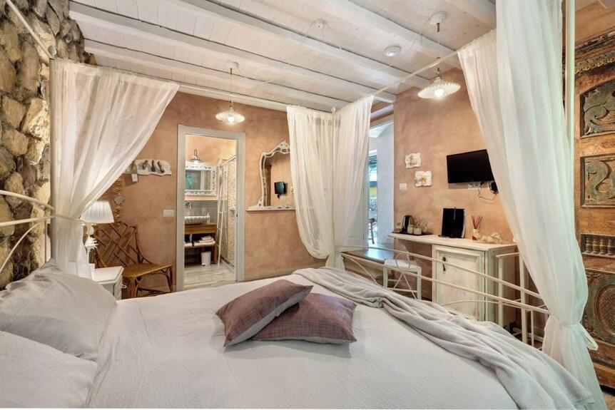 La Rocca Maison De Charme Монеглия Екстериор снимка