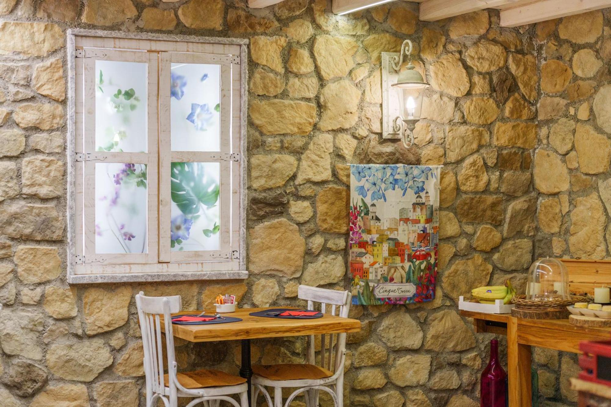 La Rocca Maison De Charme Монеглия Екстериор снимка