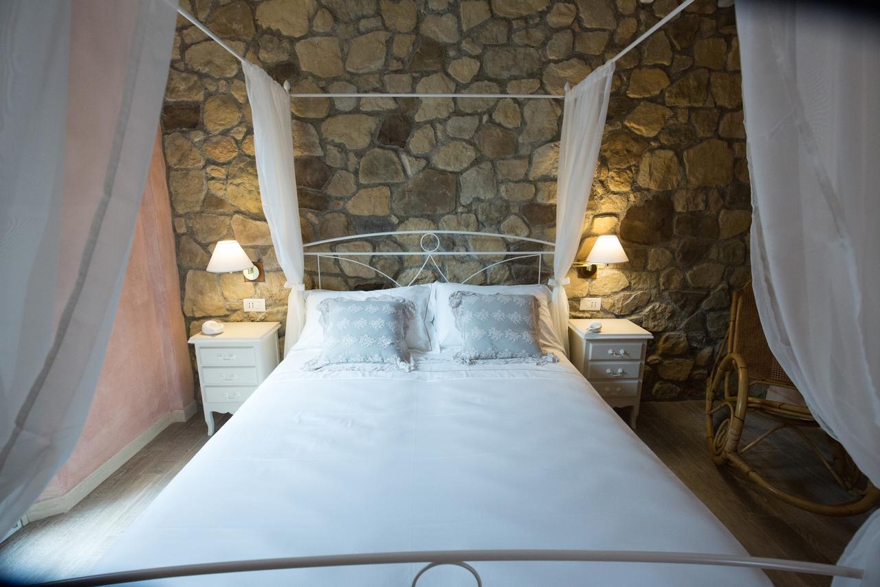 La Rocca Maison De Charme Монеглия Екстериор снимка
